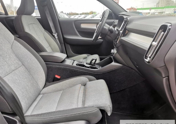 Volvo XC 40 cena 154900 przebieg: 36021, rok produkcji 2022 z Łeba małe 497